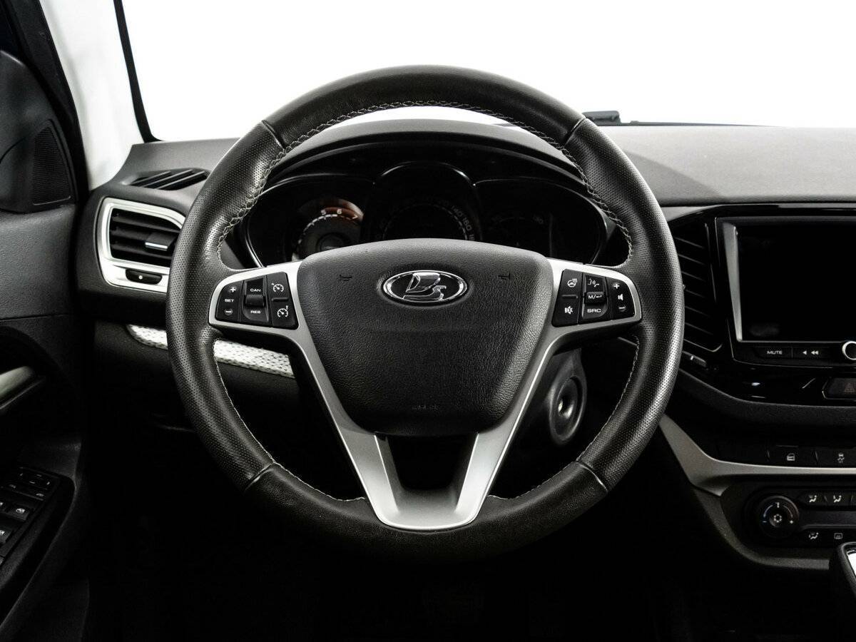 Lada (ВАЗ) Vesta с пробегом — 2021 год. Фото: #11