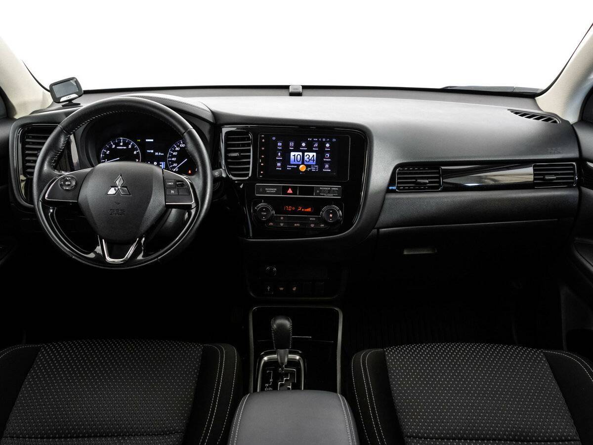 Mitsubishi Outlander с пробегом — 2019 год. Фото: #7