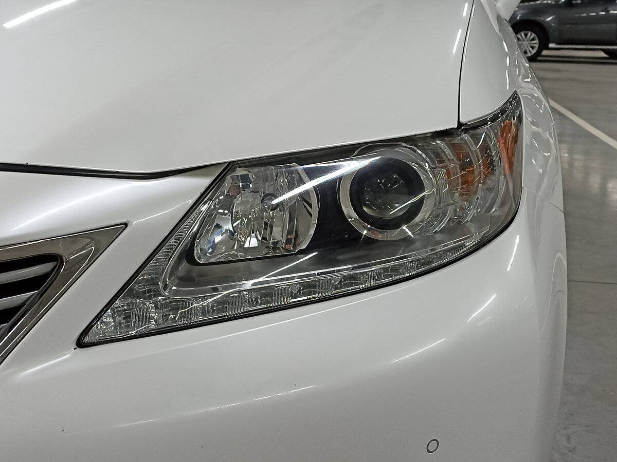 Lexus ES с пробегом — 2013 год. Фото: #16