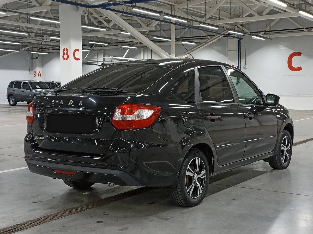 Lada (ВАЗ) Granta с пробегом — 2018 год. Фото: #4