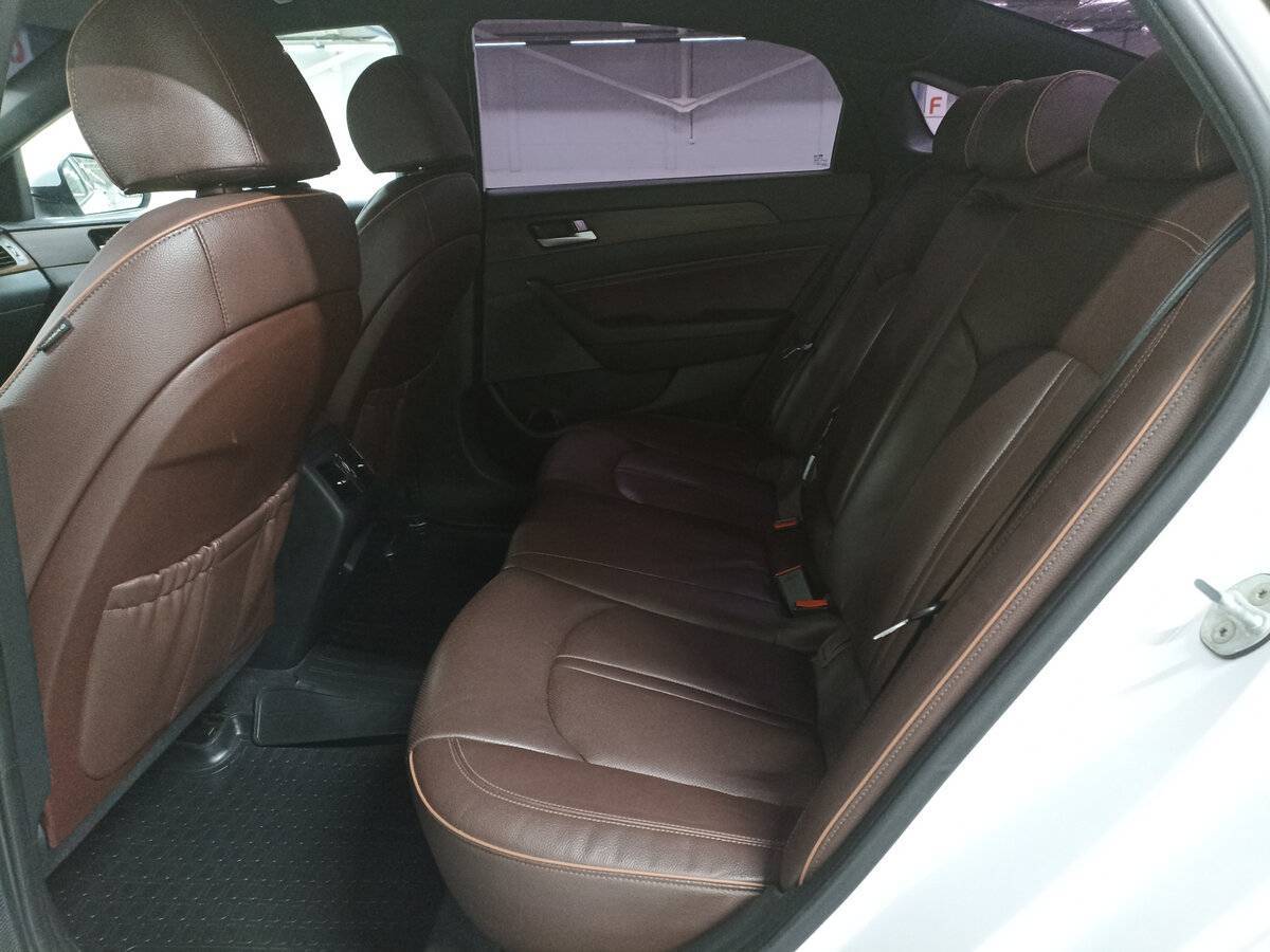 Hyundai Sonata с пробегом — 2017 год. Фото: #11