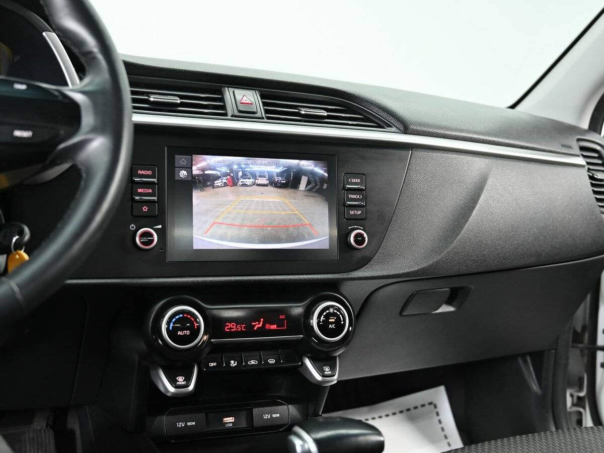 Kia Rio с пробегом — 2022 год. Фото: #9