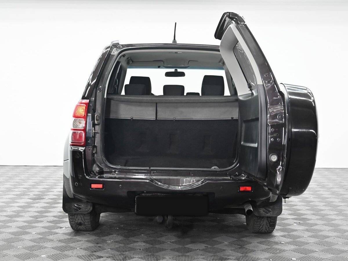 Suzuki Grand Vitara с пробегом — 2013 год. Фото: #4