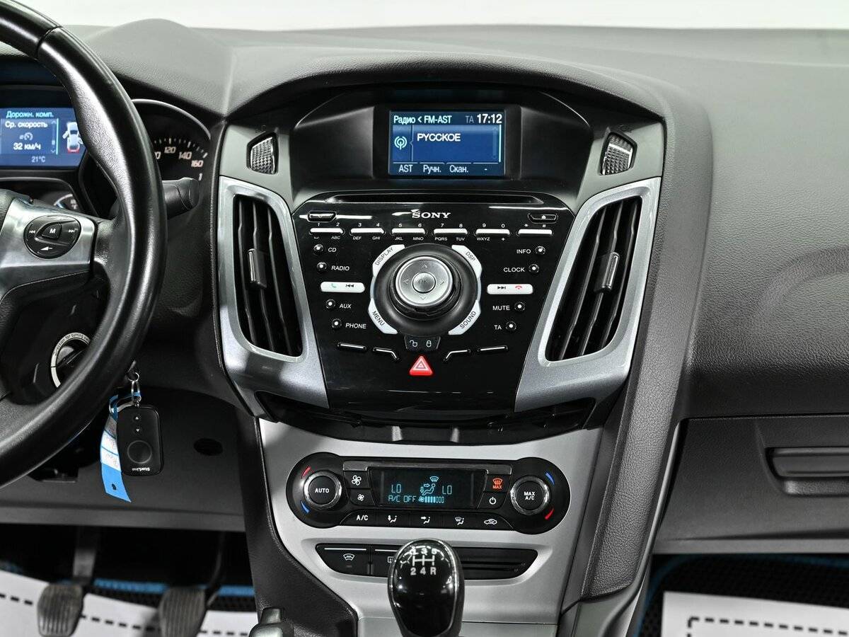 Ford Focus с пробегом — 2012 год. Фото: #7