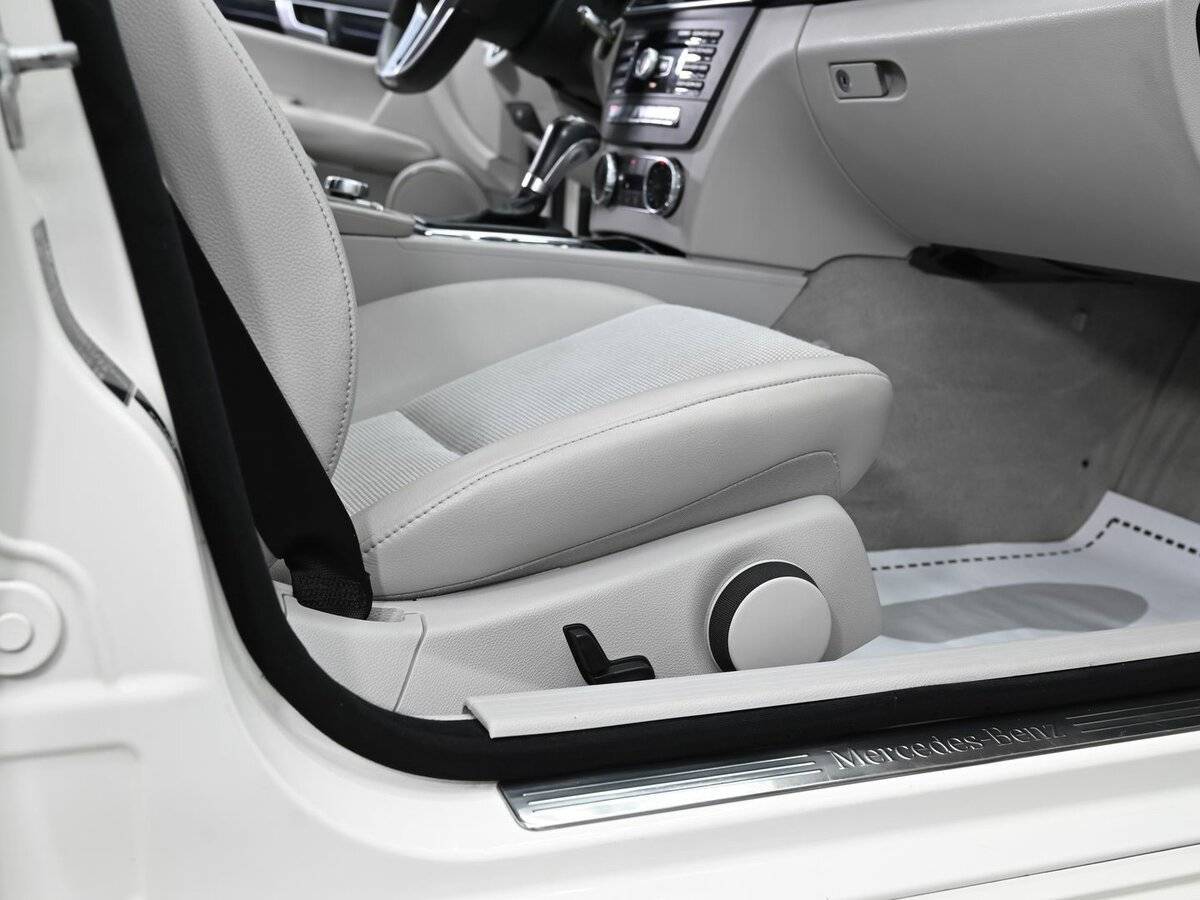 Mercedes-Benz C-Класс с пробегом — 2012 год. Фото: #11