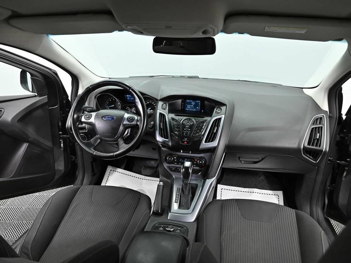 Ford Focus с пробегом — 2012 год. Фото: #10