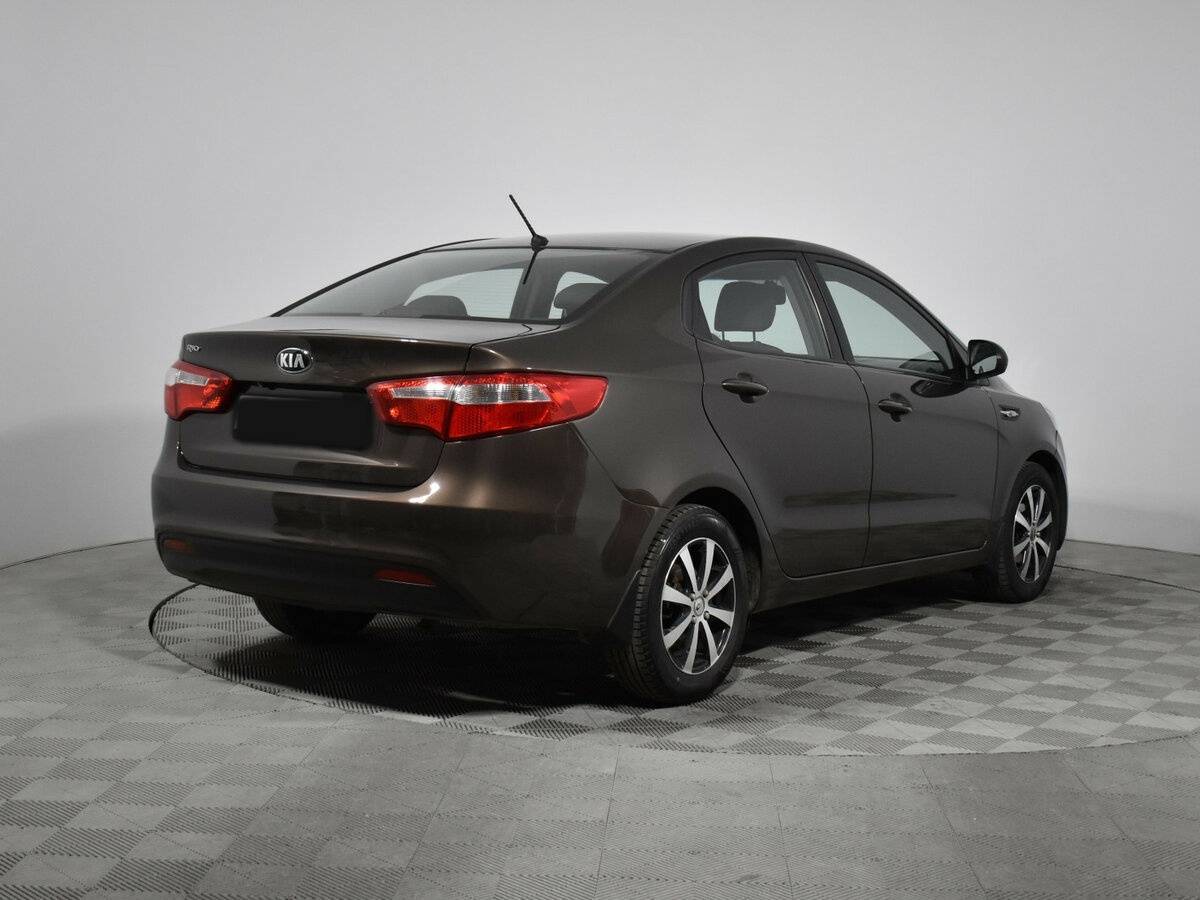 Kia Rio с пробегом — 2014 год. Фото: #4