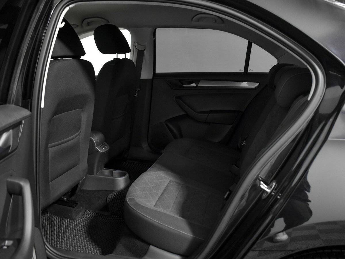 Volkswagen Polo с пробегом — 2021 год. Фото: #11