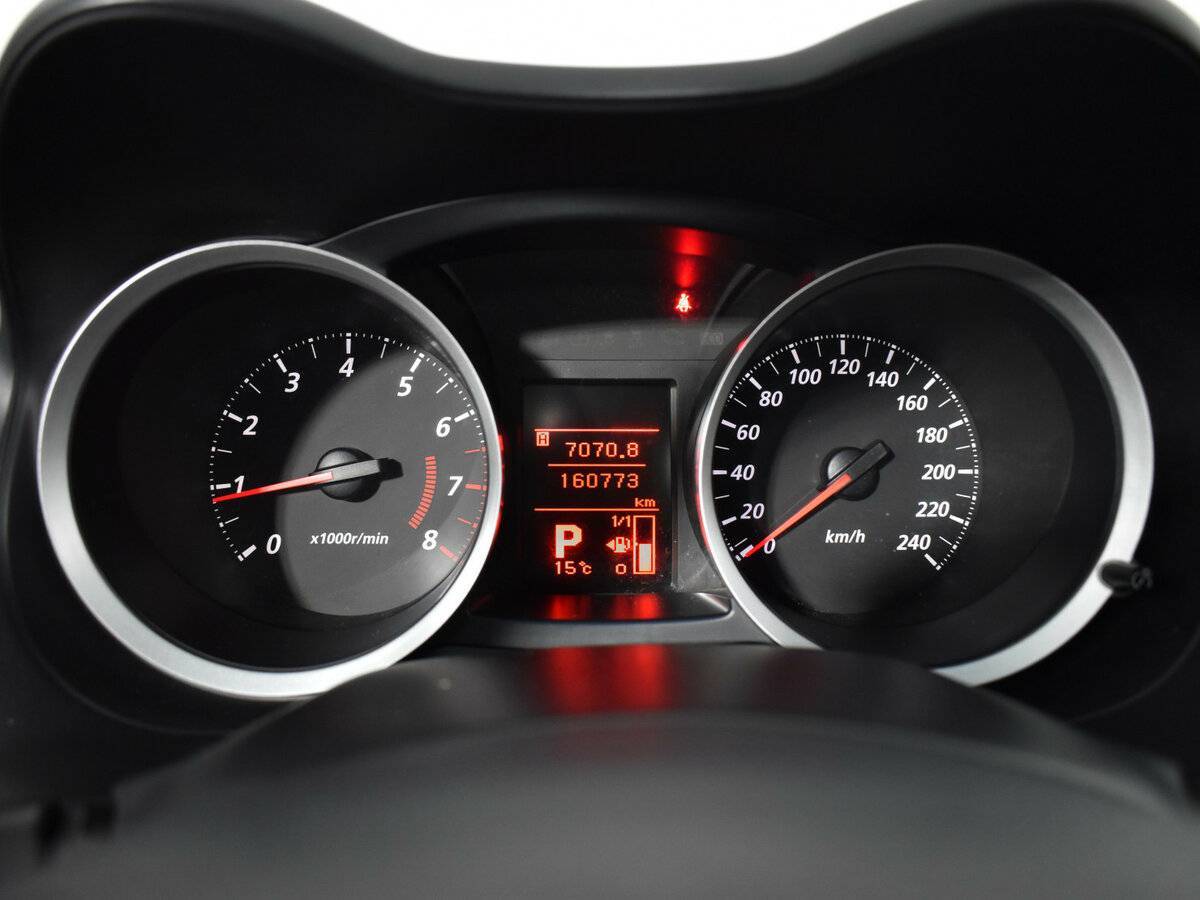 Mitsubishi Lancer с пробегом — 2012 год. Фото: #12