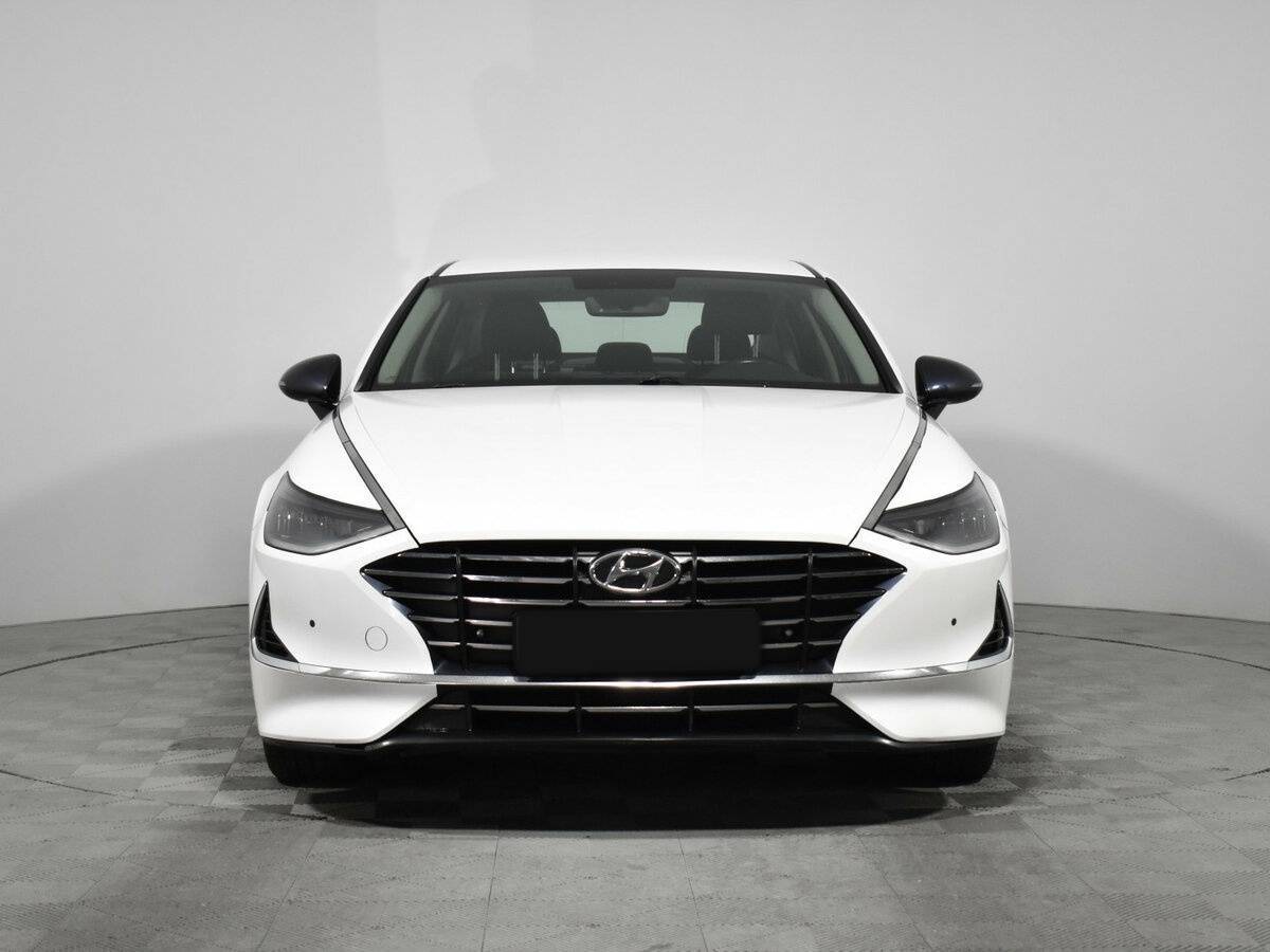Hyundai Sonata с пробегом — 2020 год. Фото: #1