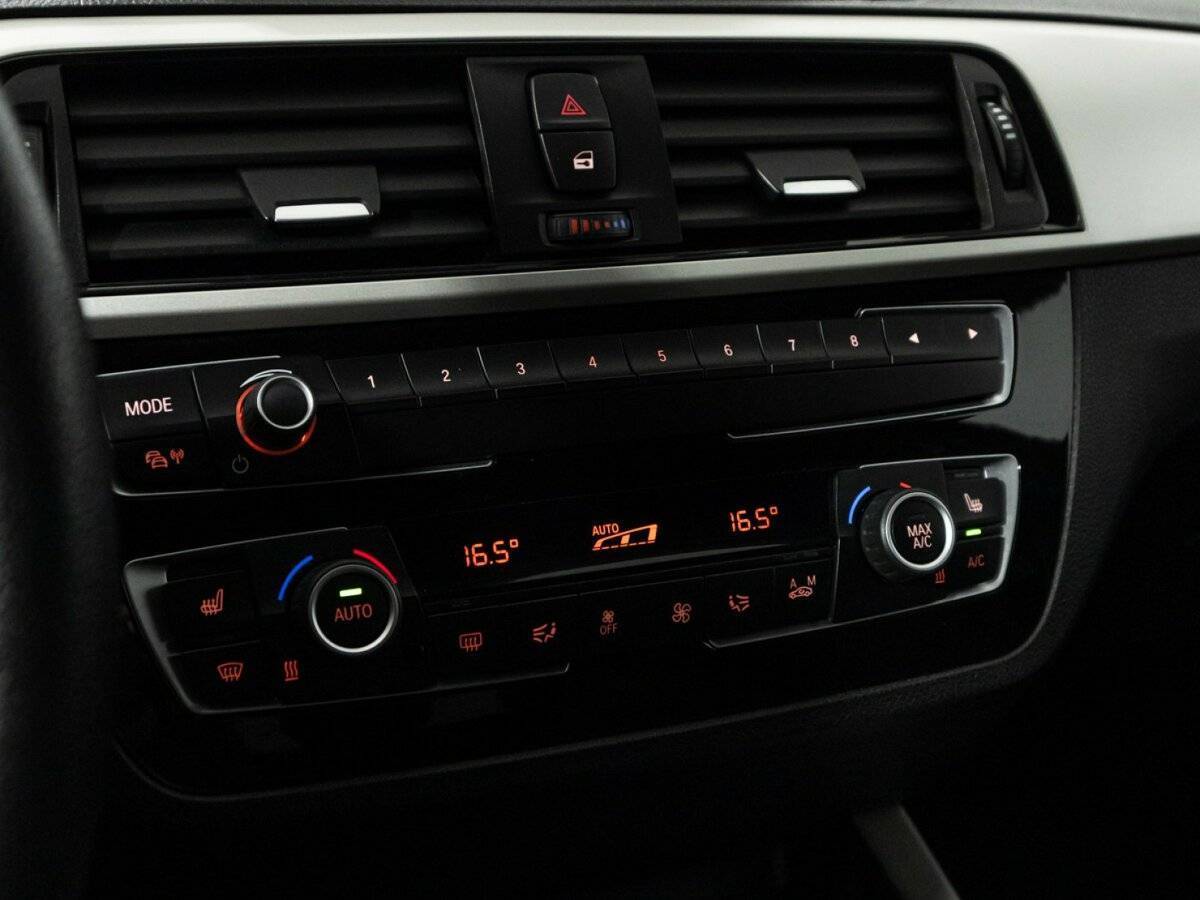 BMW 1 серии с пробегом — 2018 год. Фото: #17