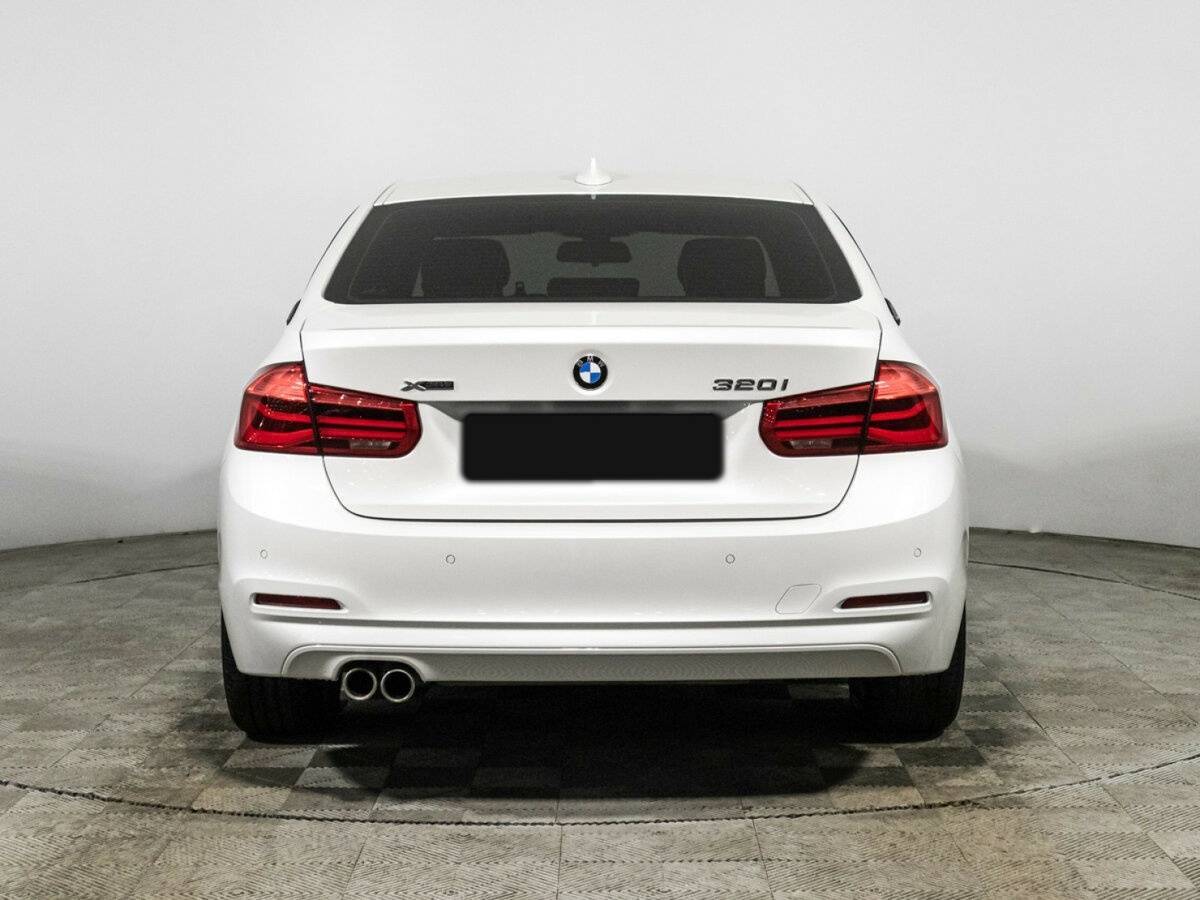 BMW 3 серии с пробегом — 2018 год. Фото: #5