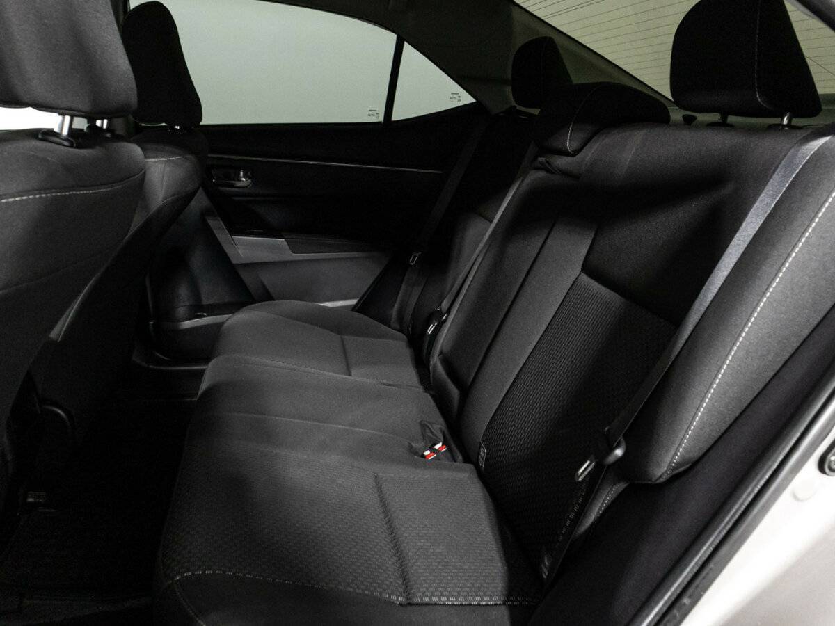 Toyota Corolla с пробегом — 2013 год. Фото: #9