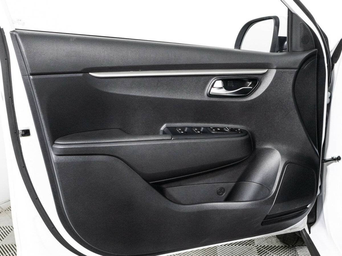 Kia Rio с пробегом — 2021 год. Фото: #27