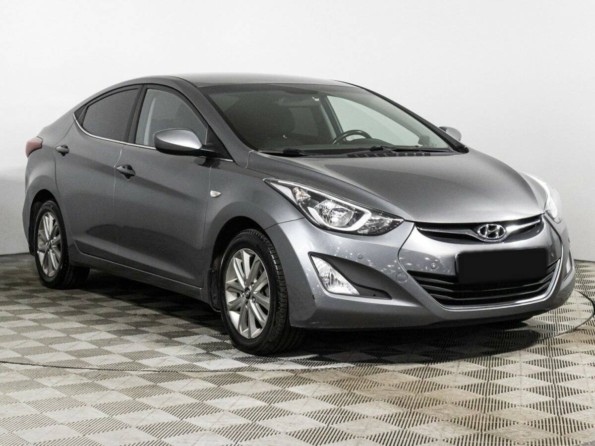 Hyundai Elantra с пробегом — 2015 год. Фото: #2
