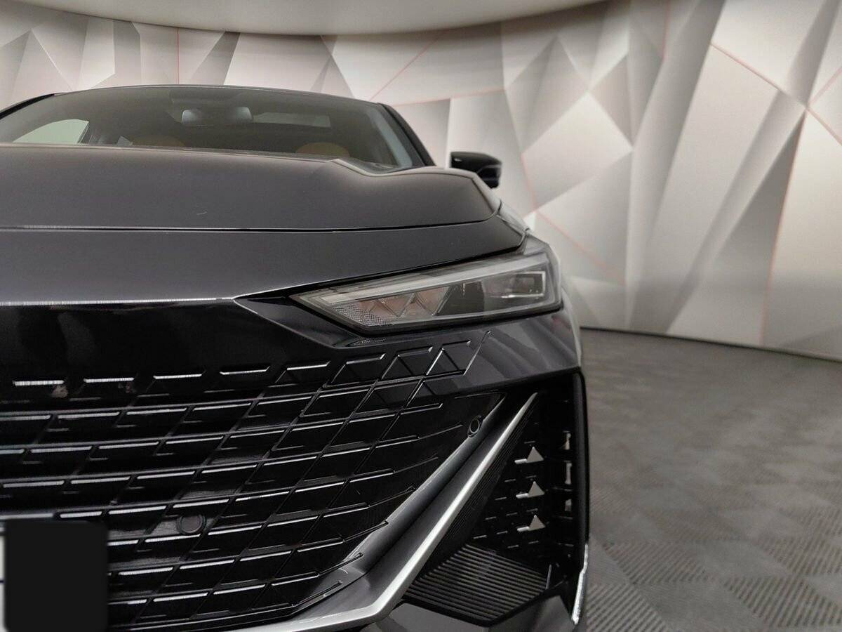 Changan UNI-V с пробегом — 2022 год. Фото: #8