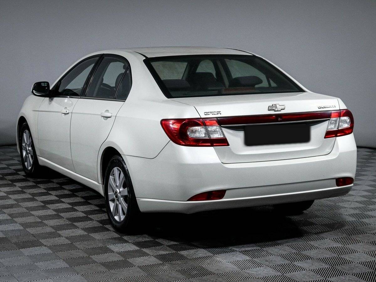 Chevrolet Epica с пробегом — 2012 год. Фото: #6