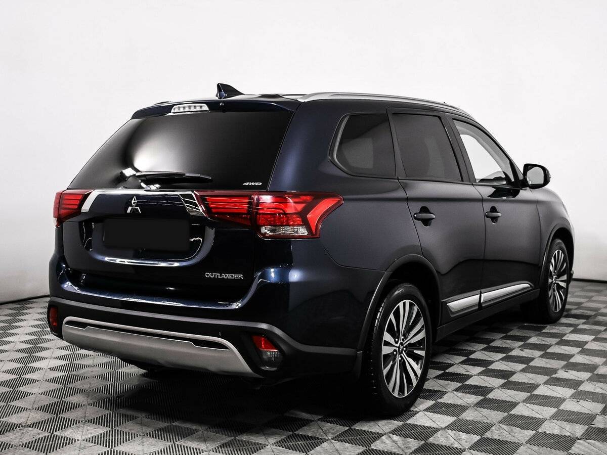 Mitsubishi Outlander с пробегом — 2019 год. Фото: #4