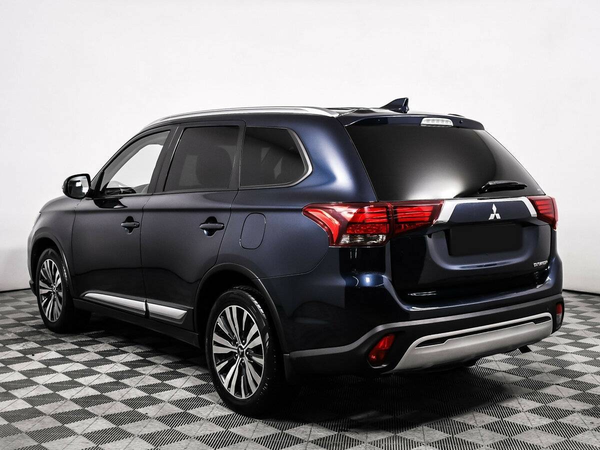 Mitsubishi Outlander с пробегом — 2019 год. Фото: #6