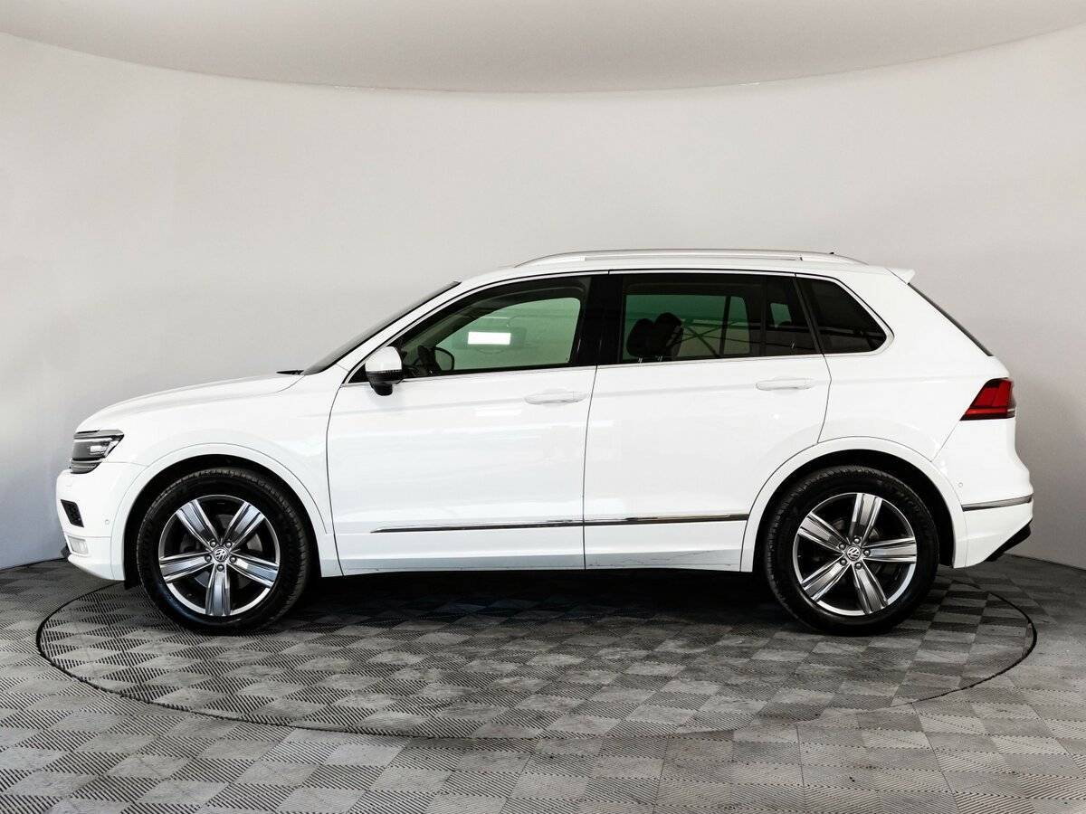 Volkswagen Tiguan с пробегом — 2017 год. Фото: #9