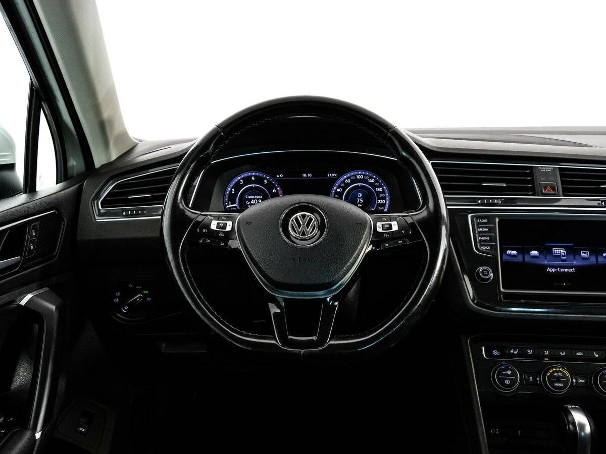Volkswagen Tiguan с пробегом — 2017 год. Фото: #11