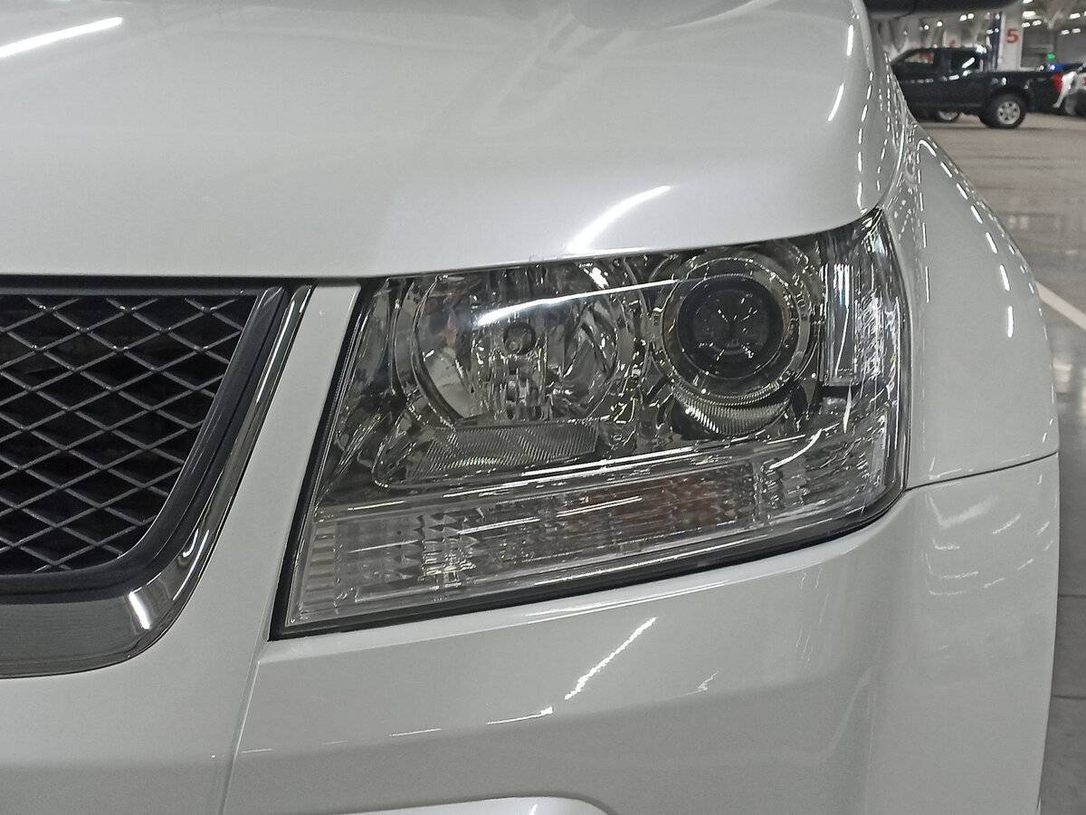 Suzuki Grand Vitara с пробегом — 2013 год. Фото: #16