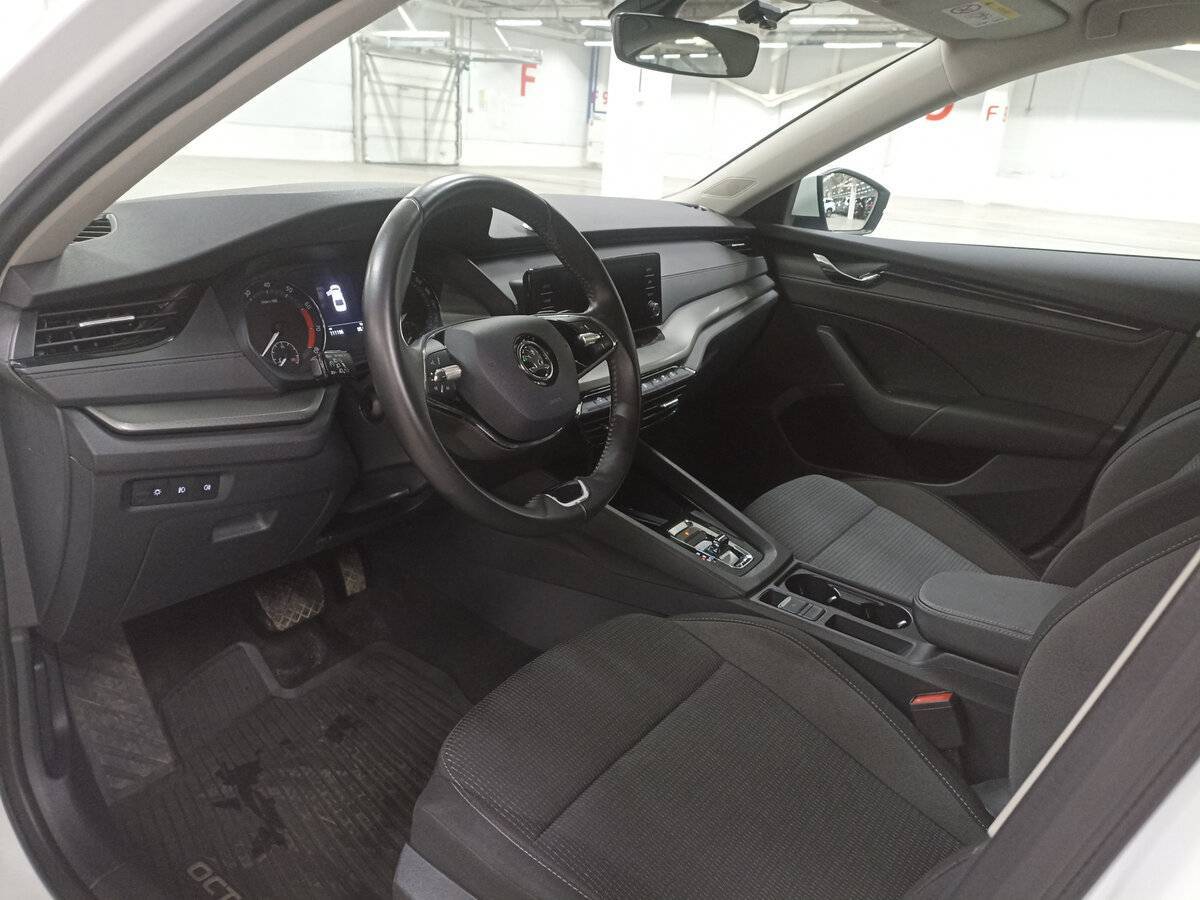 Skoda Octavia с пробегом — 2021 год. Фото: #15