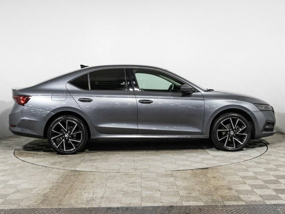 Skoda Octavia с пробегом — 2020 год. Фото: #3