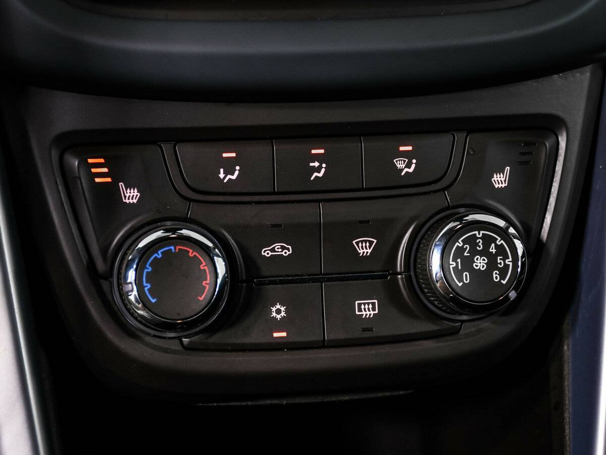 Opel Zafira с пробегом — 2013 год. Фото: #14