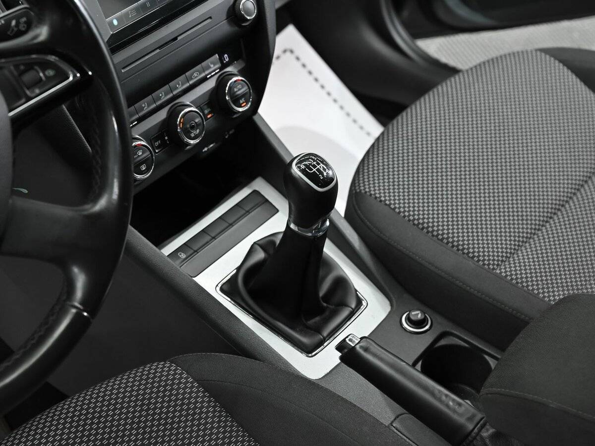 Skoda Octavia с пробегом — 2014 год. Фото: #9