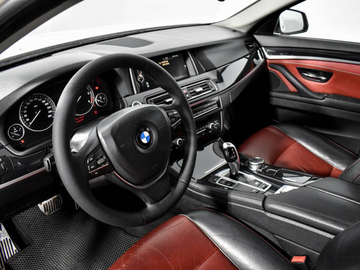 BMW 5 серии с пробегом — 2013 год. Фото: #6