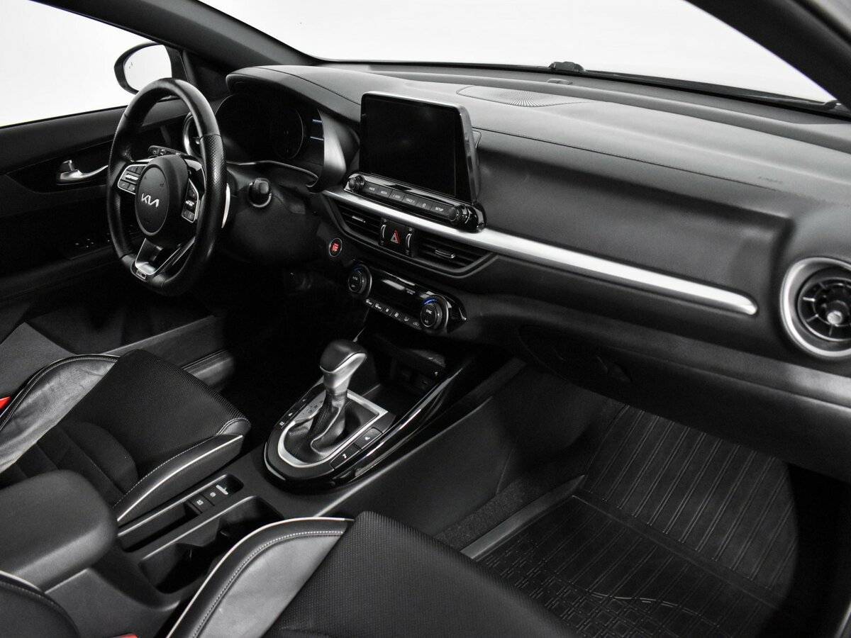 Kia Cerato с пробегом — 2022 год. Фото: #17