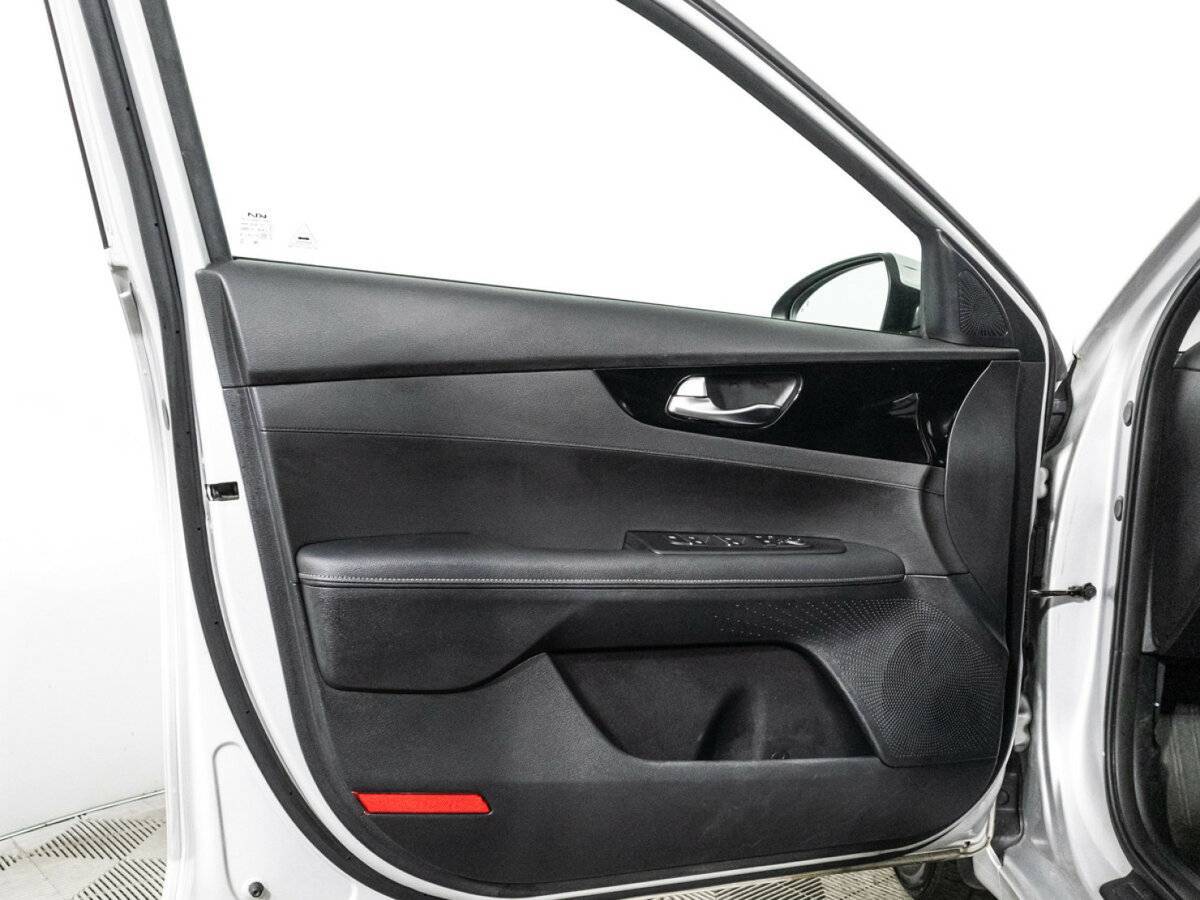 Kia Cerato с пробегом — 2021 год. Фото: #24