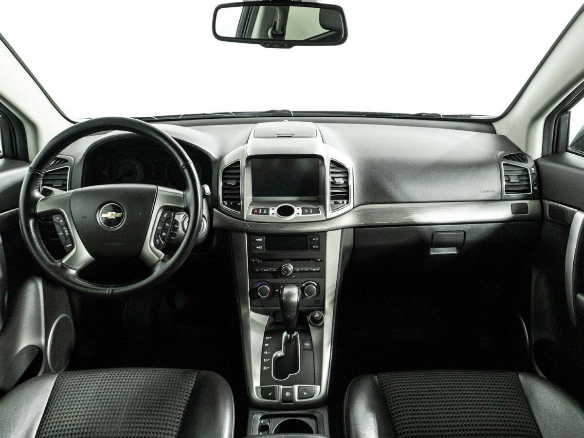 Chevrolet Captiva с пробегом — 2013 год. Фото: #12
