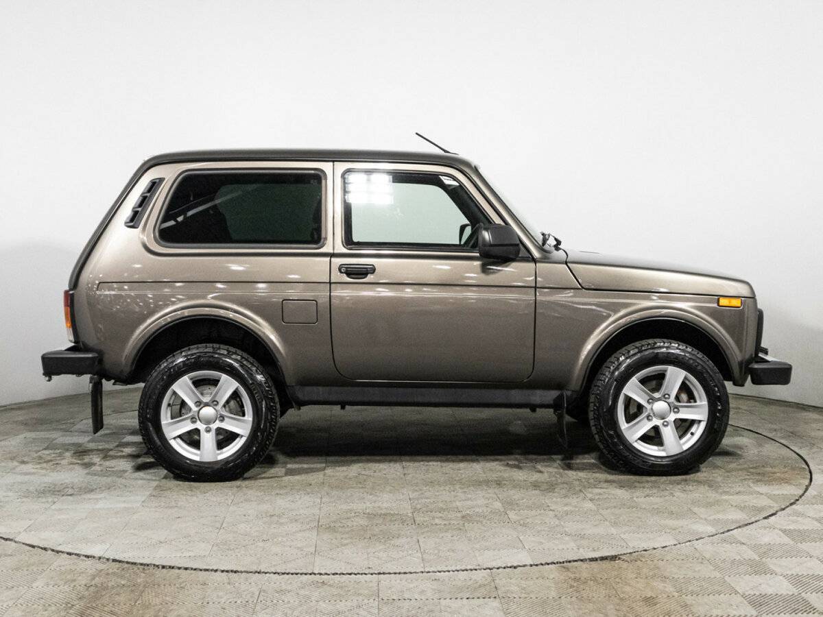 Lada (ВАЗ) Niva Legend с пробегом — 2021 год. Фото: #3