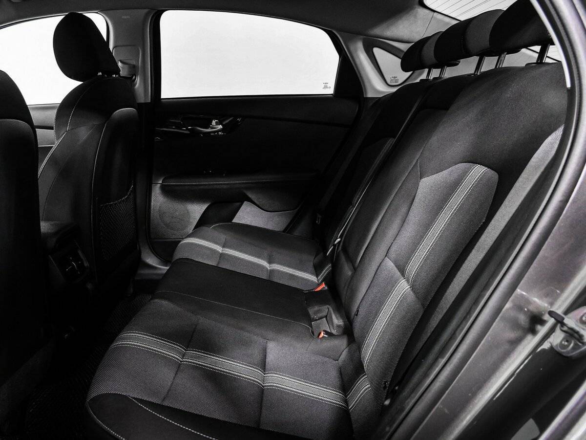 Kia Cerato с пробегом — 2021 год. Фото: #11