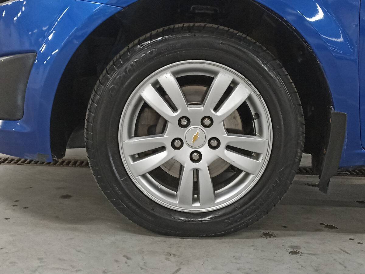 Chevrolet Aveo с пробегом — 2012 год. Фото: #17