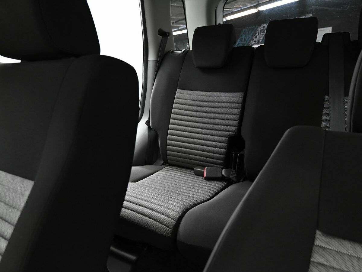 Suzuki SX4 с пробегом — 2013 год. Фото: #12