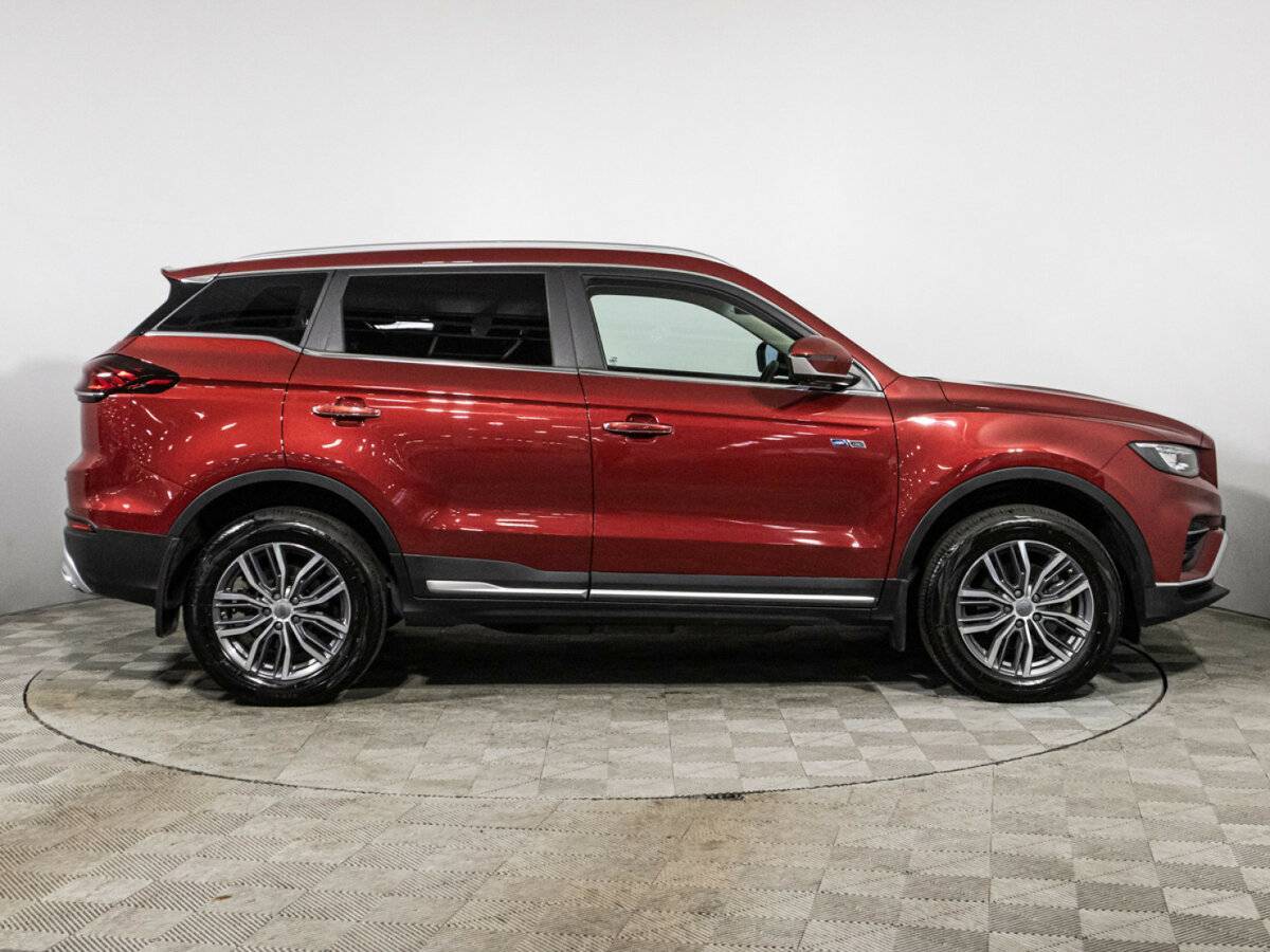 Geely Atlas Pro с пробегом — 2024 год. Фото: #3