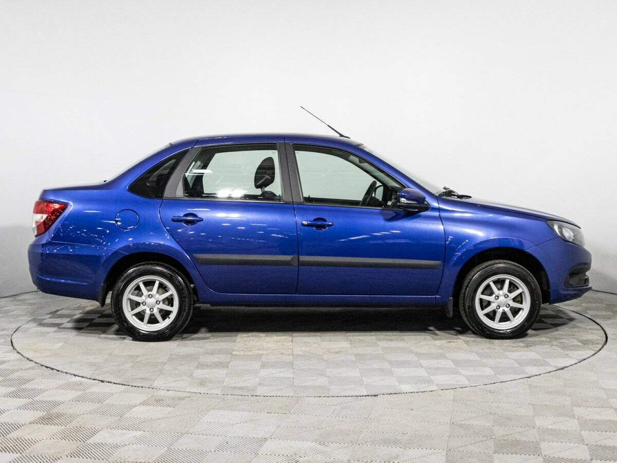 Lada (ВАЗ) Granta с пробегом — 2022 год. Фото: #3