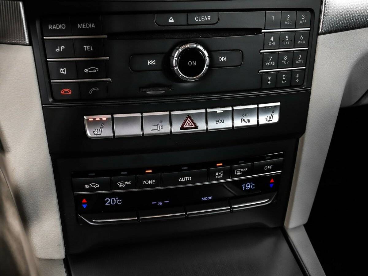 Mercedes-Benz E-Класс с пробегом — 2015 год. Фото: #14