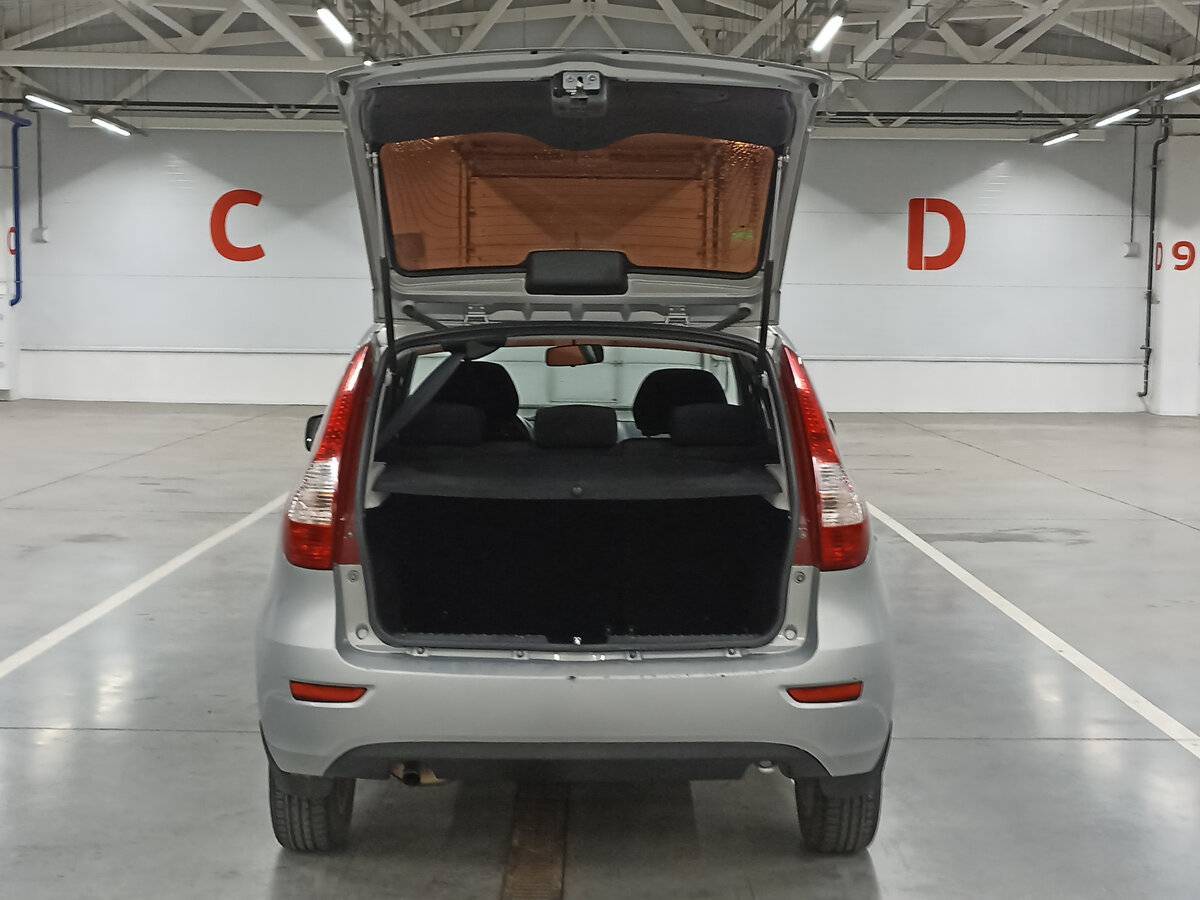 Lada (ВАЗ) Kalina с пробегом — 2013 год. Фото: #9