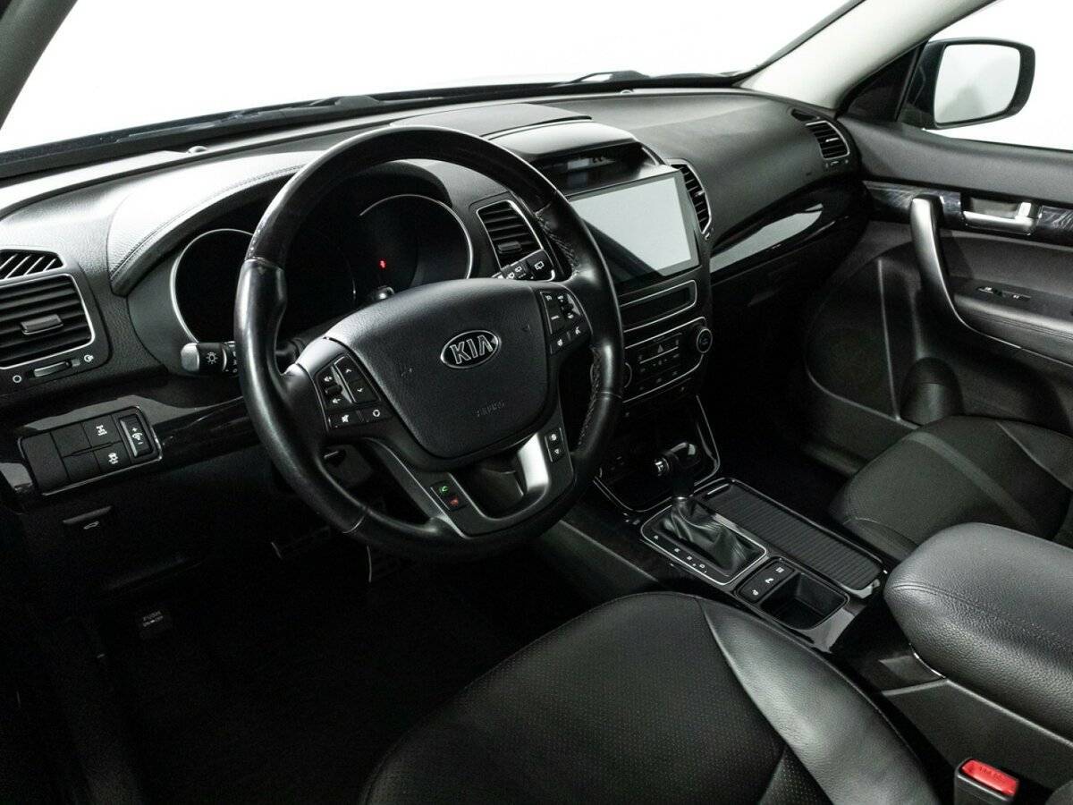 Kia Sorento с пробегом — 2020 год. Фото: #10