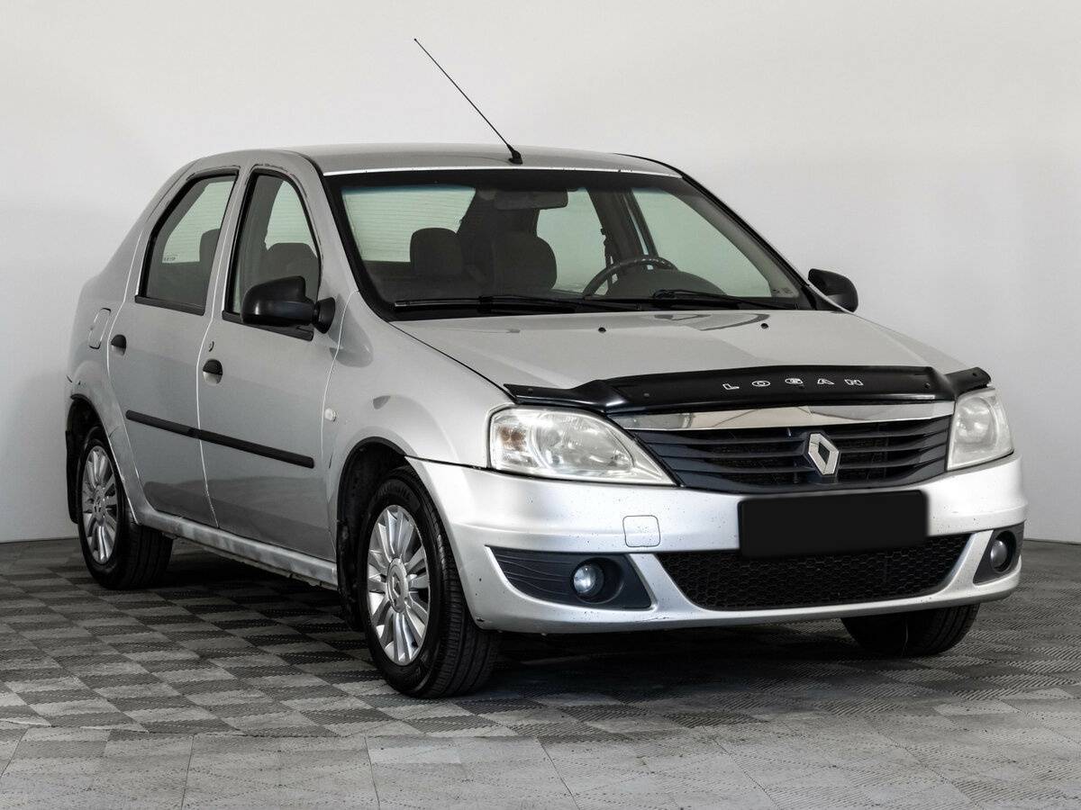 Renault Logan с пробегом — 2012 год. Фото: #2