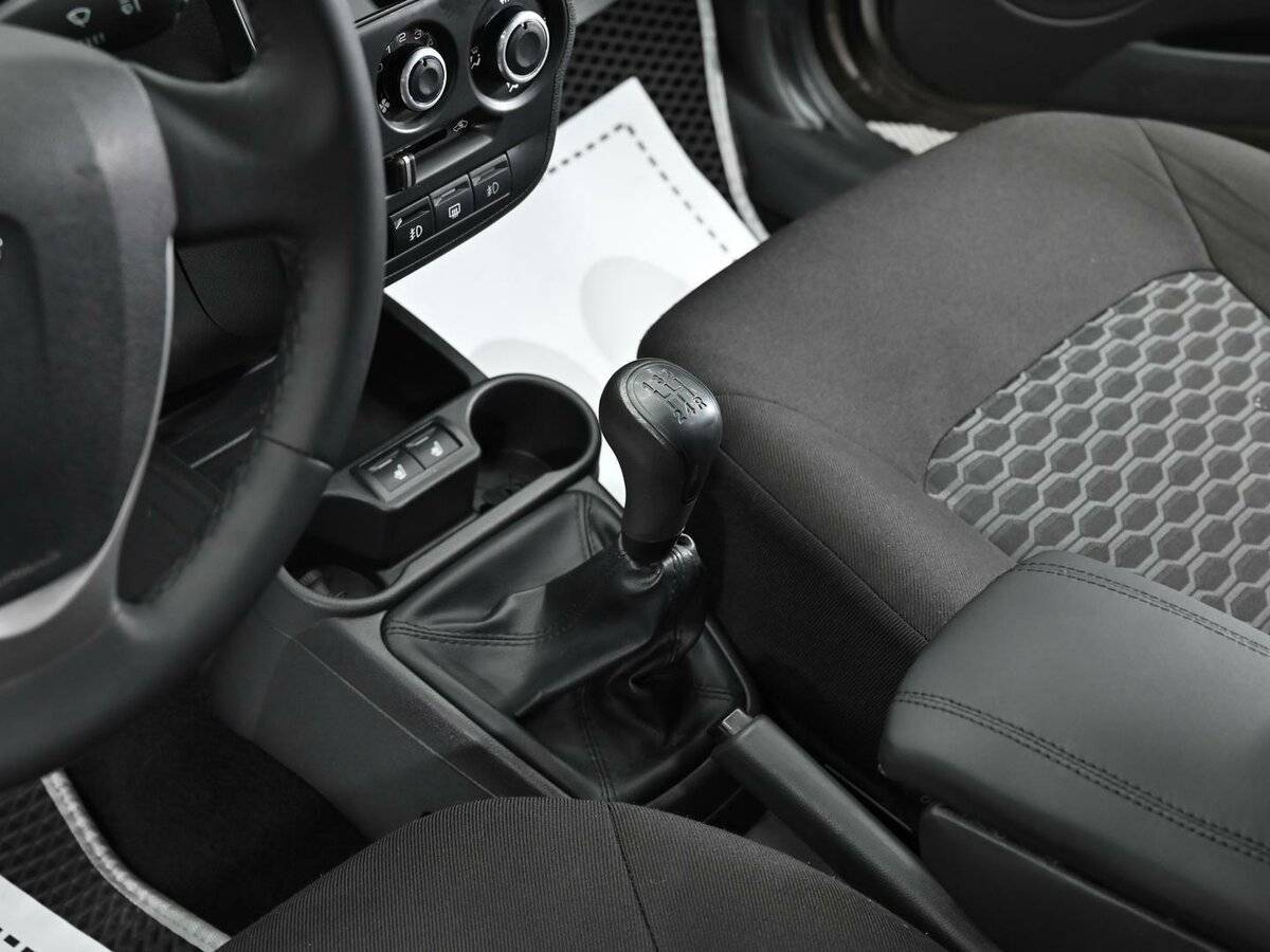 Lada (ВАЗ) Granta с пробегом — 2019 год. Фото: #9