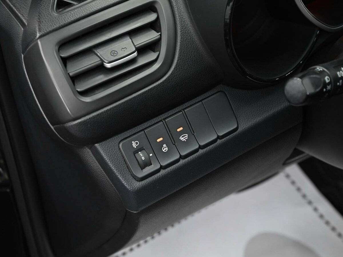 Kia Rio с пробегом — 2014 год. Фото: #7