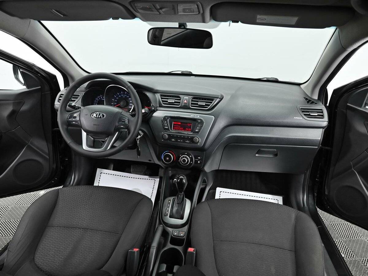 Kia Rio с пробегом — 2014 год. Фото: #10