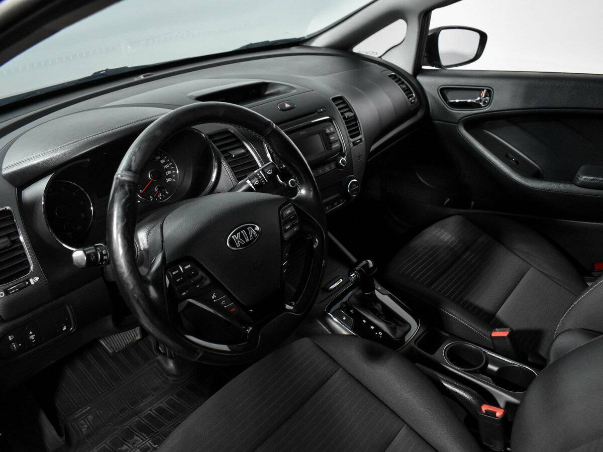 Kia Cerato с пробегом — 2018 год. Фото: #8