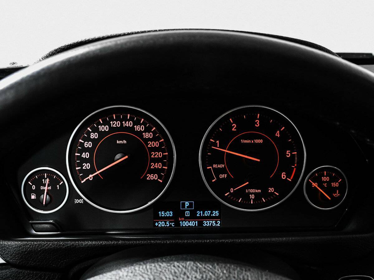 BMW 3 серии с пробегом — 2016 год. Фото: #9