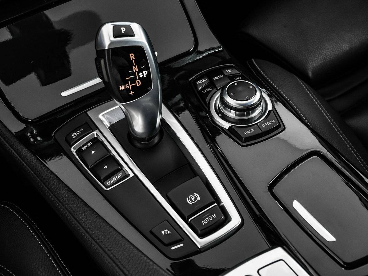 BMW 5 серии с пробегом — 2015 год. Фото: #15